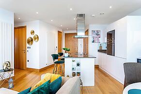 The Panoramic Urban Oasis