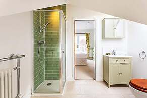 Gorgeous Brixton Garden House