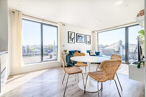 Penthouse With Views Of Alexandra Palace