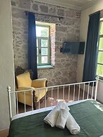 Asclepius Boutique Hotel & Cafe