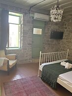 Asclepius Boutique Hotel & Cafe