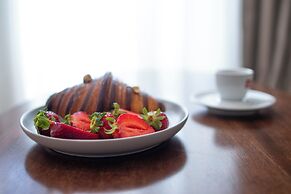 Mythodea Athens Suites