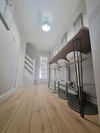 London Home with Beautiful Greenery