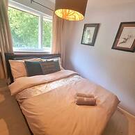 London Home with Beautiful Greenery