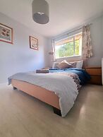 London Home with Beautiful Greenery