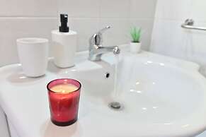 IzzHome Holiday Terrace