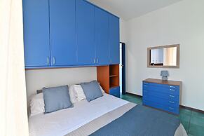 IzzHome Holiday Terrace