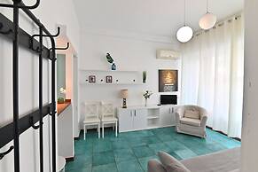 IzzHome Holiday Terrace