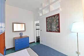 IzzHome Holiday Terrace