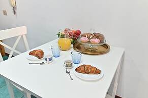 IzzHome Holiday Terrace