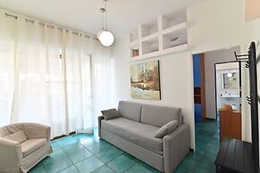 IzzHome Holiday Terrace