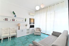 IzzHome Holiday Terrace