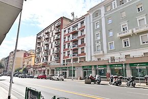 IzzHome Holiday Terrace