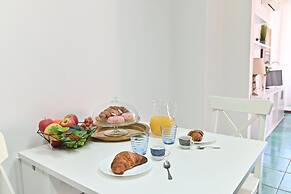 IzzHome Holiday Terrace