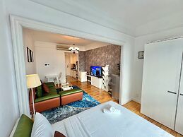 Diny ApartHotel - Rooftop Pool