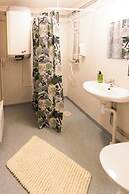 Aurora RiverCamp Glass Igloos and Cabins