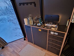 Aurora RiverCamp Glass Igloos and Cabins