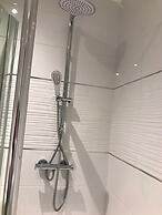 HU1 Stylish cosy central apartment  H3