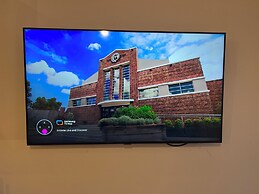 HU1 Hull City Centre Modern Apartment H9