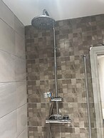 HU1 Hull City Centre Modern Apartment H9