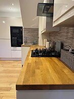 HU1 Hull City Centre Modern Apartment H9