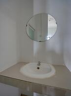 OYO 92907 Miranda Hotel Syariah