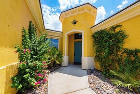 Luxurious 5BR Resort Style Home w/ Pool & Spa