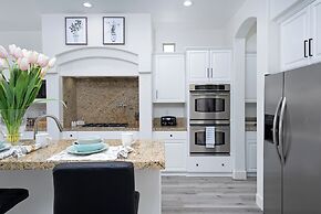 Luxurious 5BR Resort Style Home w/ Pool & Spa