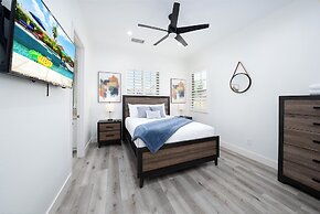 Luxurious 5BR Resort Style Home w/ Pool & Spa