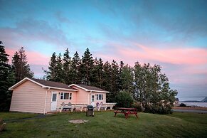Sea Breeze Cottages And Motel