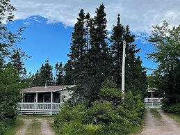 Sea Breeze Cottages And Motel