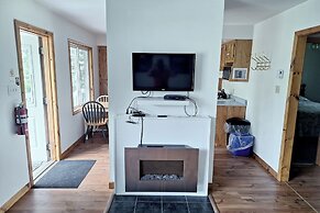 Sea Breeze Cottages And Motel