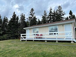 Sea Breeze Cottages And Motel