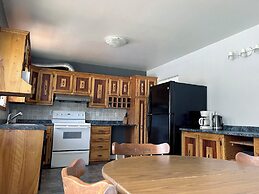 Sea Breeze Cottages And Motel