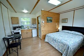 Sea Breeze Cottages And Motel