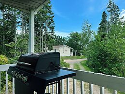 Sea Breeze Cottages And Motel