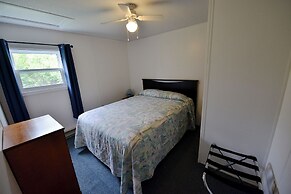 Sea Breeze Cottages And Motel