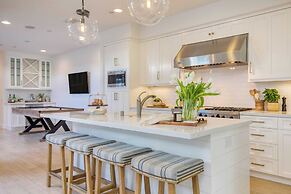 Emerald Cove by Avantstay Mins to Beach & Pier
