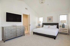 Emerald Cove by Avantstay Mins to Beach & Pier