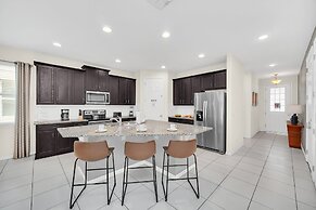 Chic Resort Villa: Themed Rooms, Pool & Game Room!