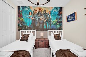 Chic Resort Villa: Themed Rooms, Pool & Game Room!