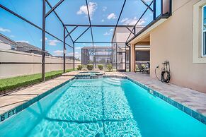 Chic Resort Villa: Themed Rooms, Pool & Game Room!