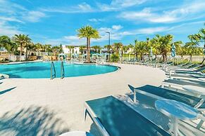 Chic Resort Villa: Themed Rooms, Pool & Game Room!