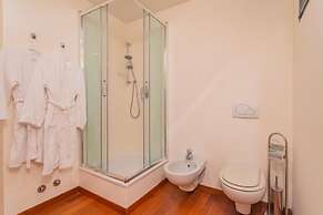 Villa Infinity in Como