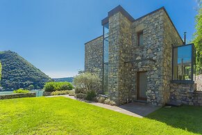 Villa Infinity in Como