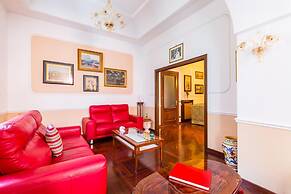 Grand Classic Apartment at San Martino
