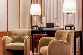 Brittany Hotel Villar City