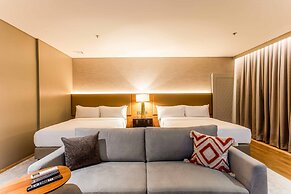 Brittany Hotel Villar City