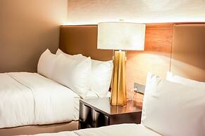 Brittany Hotel Villar City