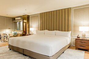 Brittany Hotel Villar City